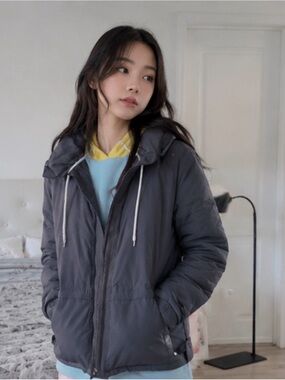 Elie Tahari Jacket